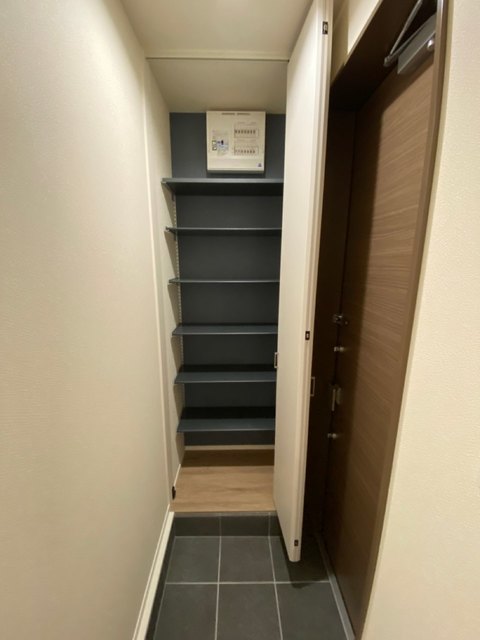 玄関　シューズBOX