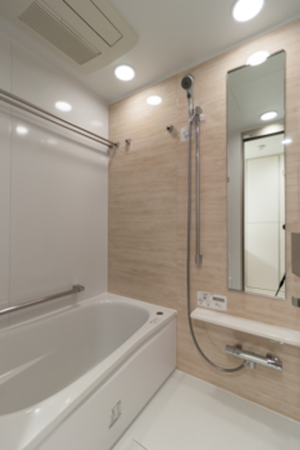 バス・シャワールーム　※写真は同タイプ住戸です。