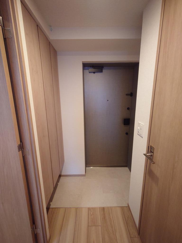 プレディアコート北千住の玄関写真