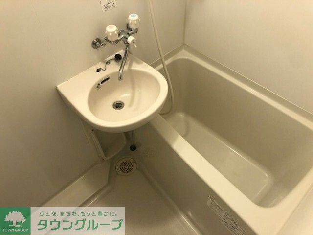 りんかい線 大井町駅 徒歩4分 4階建 築59年の風呂写真