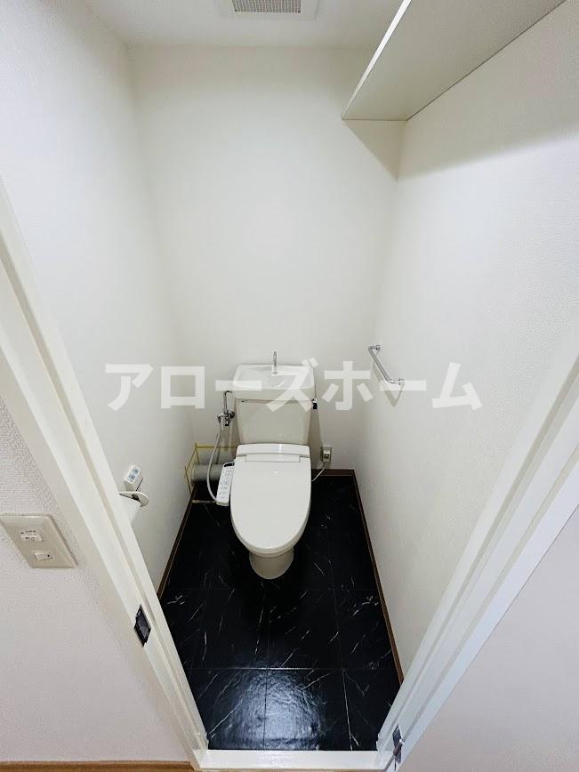 トイレ　※室内写真は前回募集の同一マンション内別室につきイメージです
