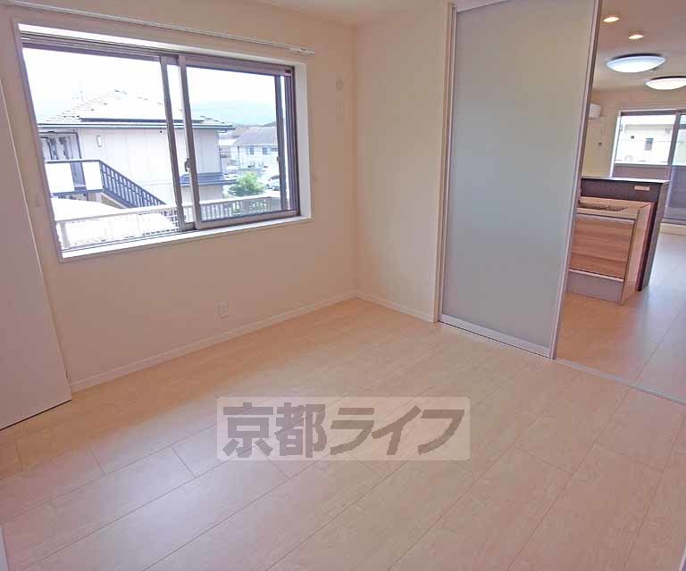 スプリング山城の居間写真
