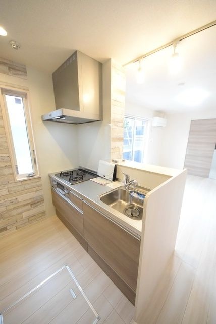 キッチン　※同建物　別タイプ間取り設備施工例　現況優先