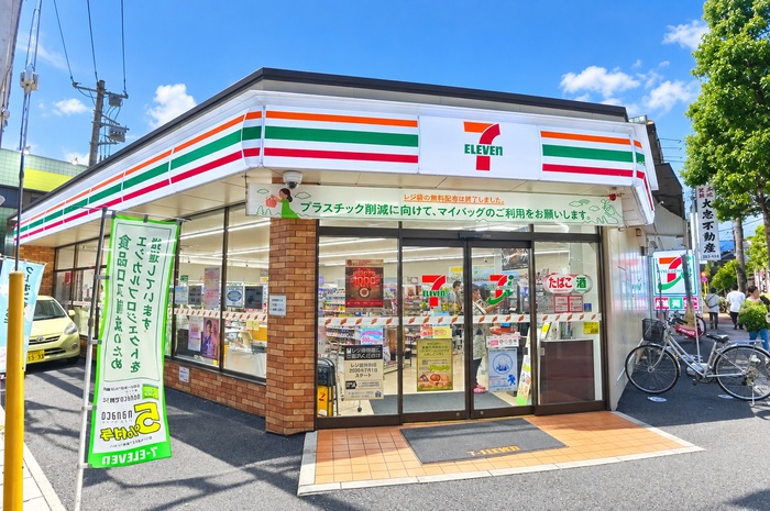 コンビニ　セブンイレブン（コンビニ）まで173m