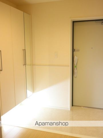 ルミエール エイトク一番町の玄関写真