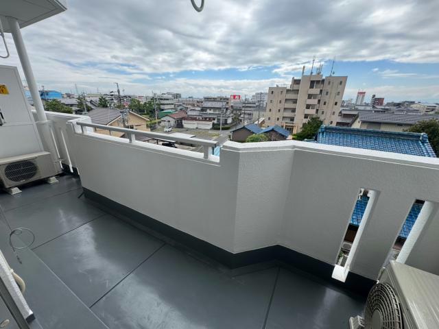バルコニー　ベランダ
