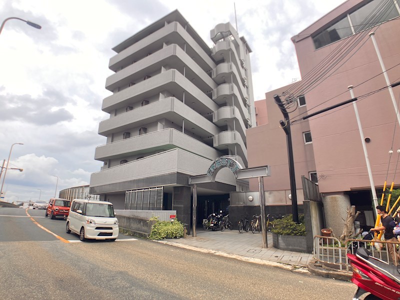 クレストJの外観写真