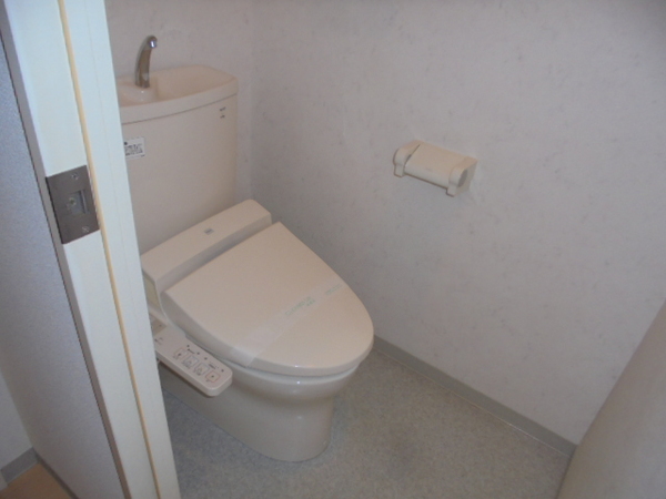 プレム武蔵浦和のトイレ写真