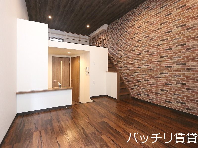 居室・リビング　画像は同型イメージの為、現況を優先いたします。