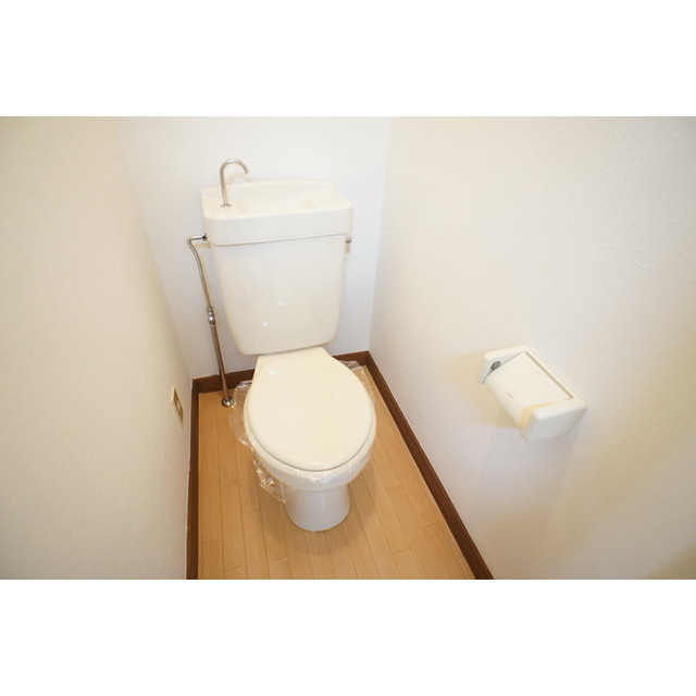 あけぼのコーポC棟のトイレ写真