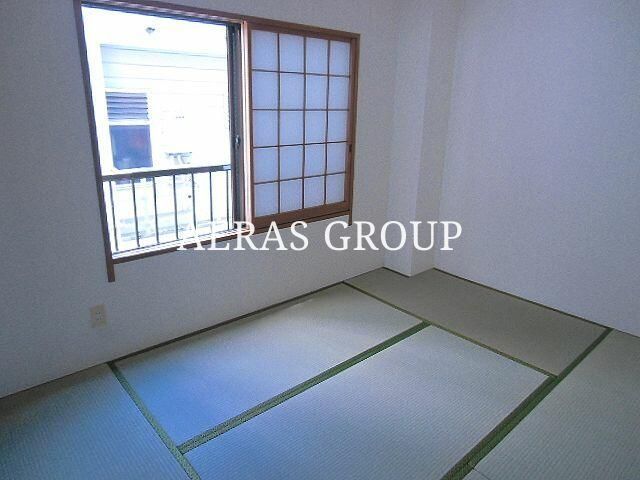ワラビハウスの居間写真