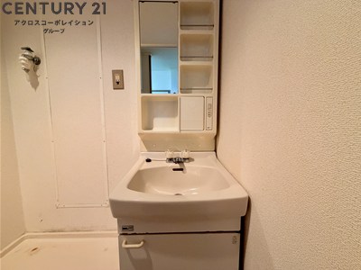 洗面設備　独立洗面化粧台付き