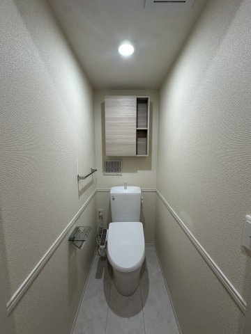 トイレ　06883-302