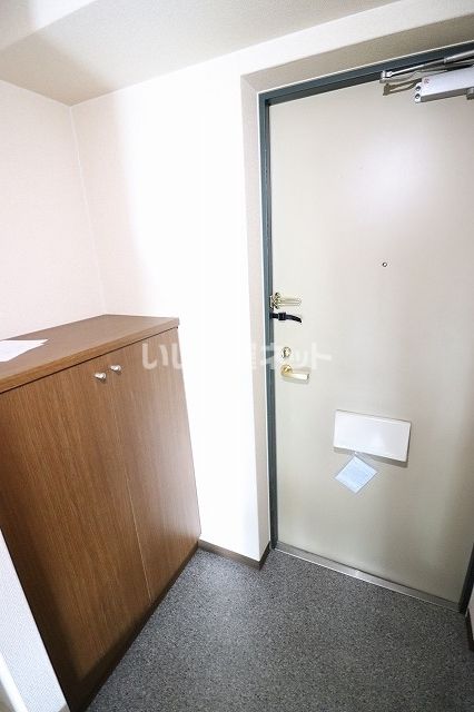 エスリード三宮第3の玄関写真