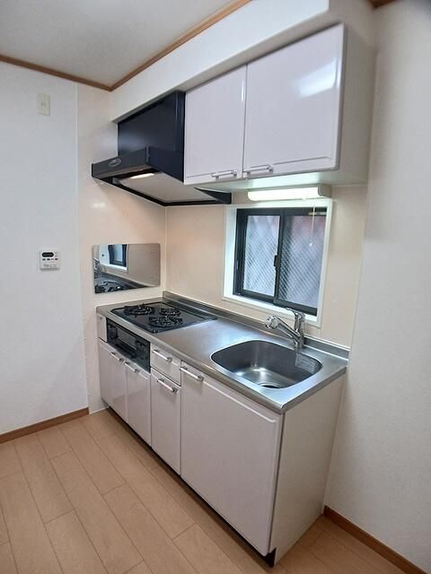 ＪＲ山手線 目白駅 徒歩8分 2階建 築18年のキッチン写真