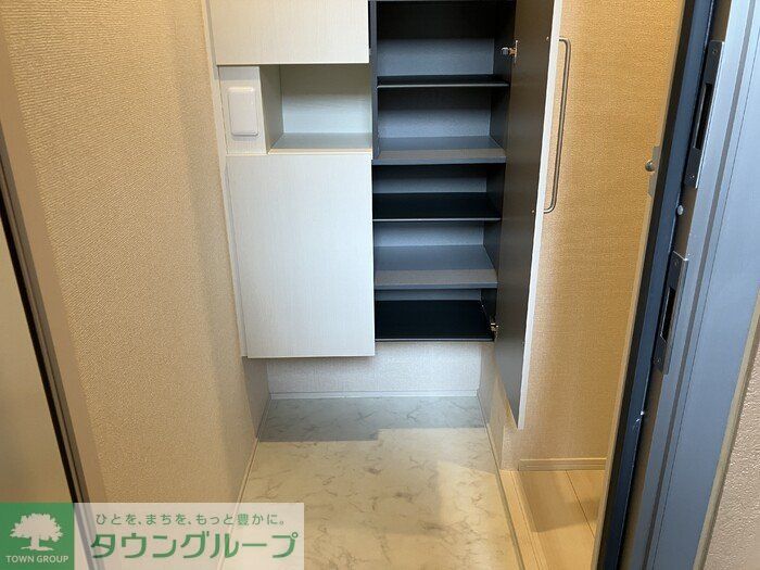 玄関　お問合せはタウンハウジングまで！※現地待合わせ相談可能
