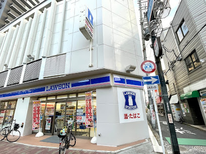 コンビニ　ローソン 東大阪岩田町三丁目店（コンビニ）まで160m