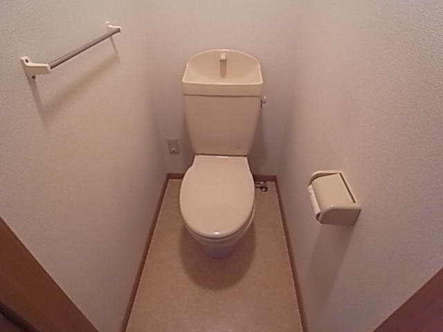 クレモナ山手のトイレ写真