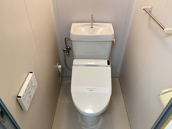 トイレ　※他号室の写真です