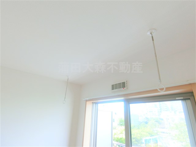 その他設備　室内物干し