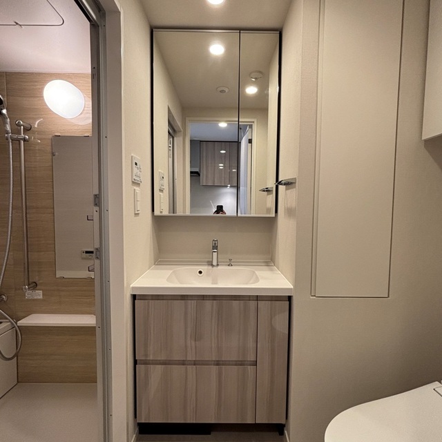 洗面設備　※写真は同タイプ住戸です。
