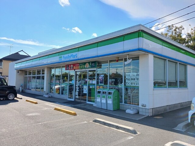 コンビニ　ファミリーマート岡山江並店（コンビニ）まで700m