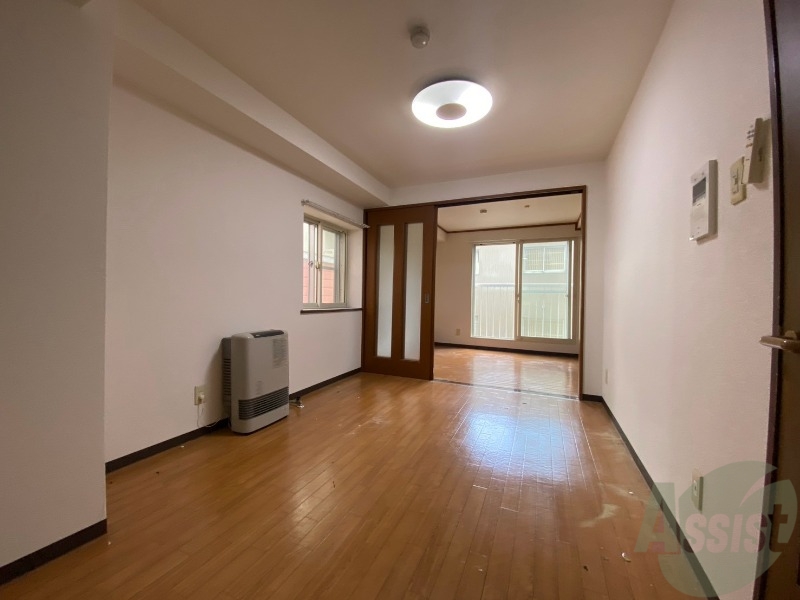 居室・リビング　明るいお部屋は気持ちよく過ごせそうですね。