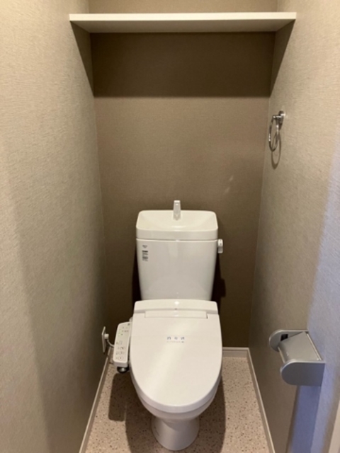 タワーズ香椎駅前のトイレ写真