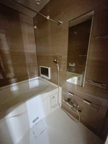 バス・シャワールーム　お風呂で日々の疲れを落としましょう
