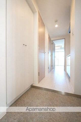 ブルーライン 伊勢佐木長者町駅 徒歩7分 11階建 築5年の玄関写真