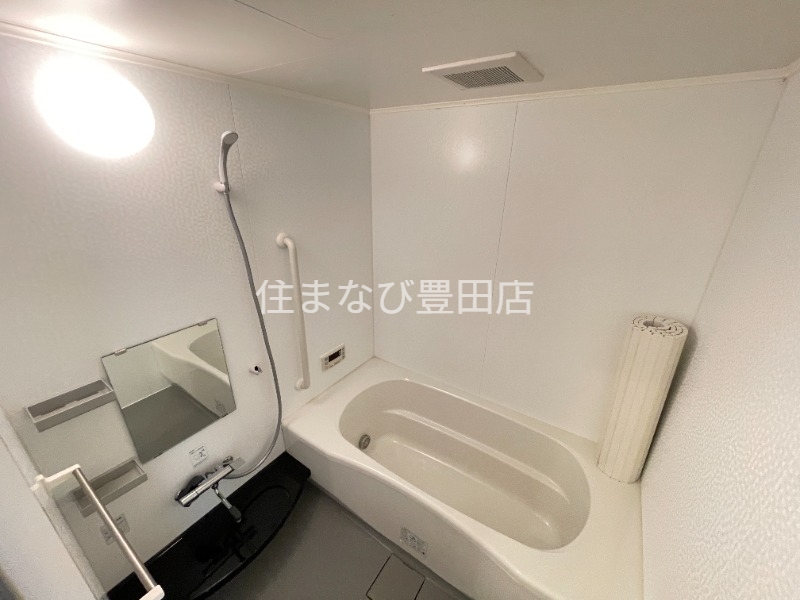 バス・シャワールーム　反転同型タイプ