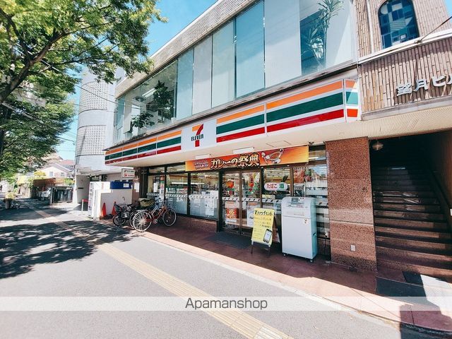 コンビニ　セブン－イレブン千葉幸町店（コンビニ）まで696m