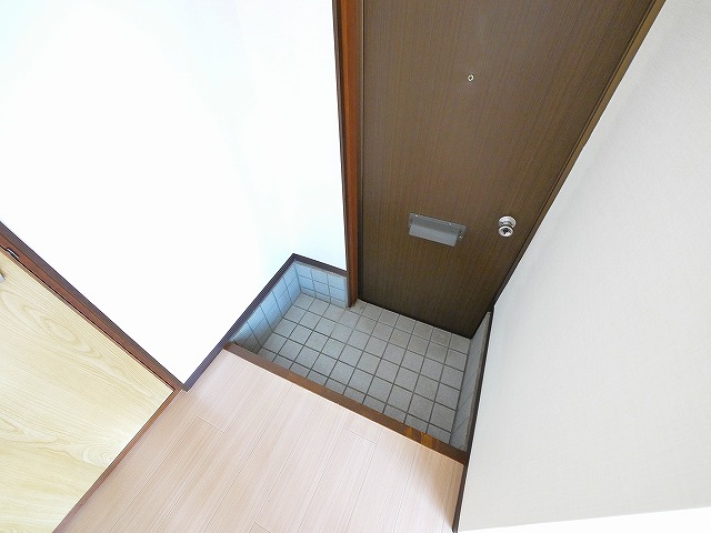 玄関　明るい玄関です
