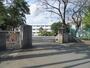 中学校　富士市立鷹岡中学校（中学校）まで954m