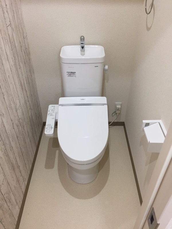 トイレ　同タイプ同モデルを使用