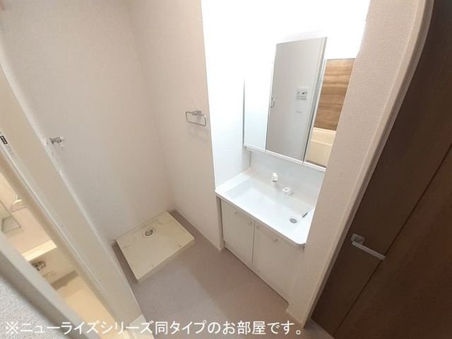 【行橋市北泉のアパートの洗面設備】