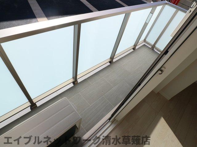 【静岡市葵区瀬名のマンションのバルコニー】