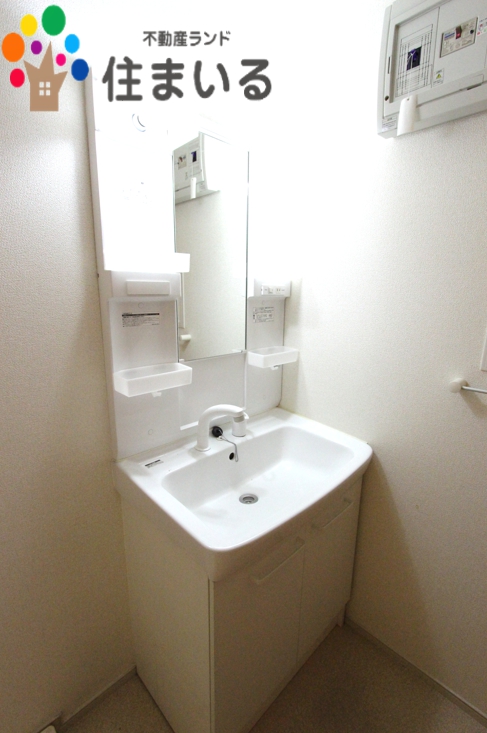 洗面設備　※写真は同型タイプとなります