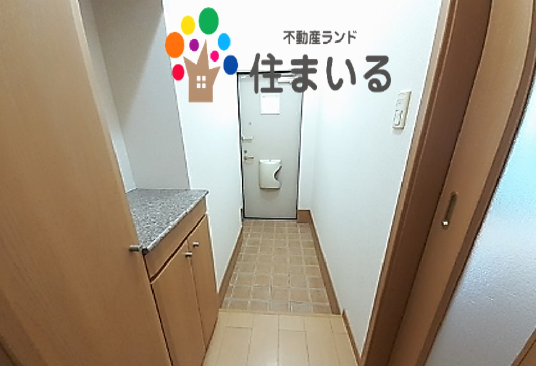 玄関　※写真は同型タイプとなります