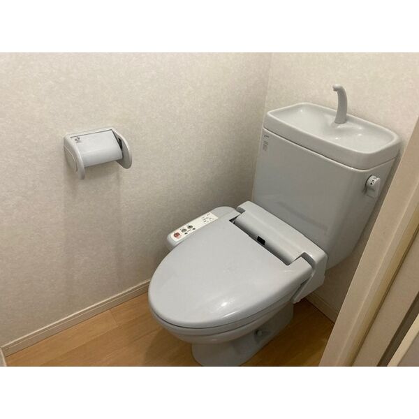 【シンフォニックガーデンのトイレ】