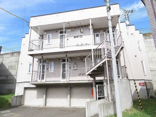 北海道札幌市南区澄川五条１０（アパート）の賃貸物件の外観