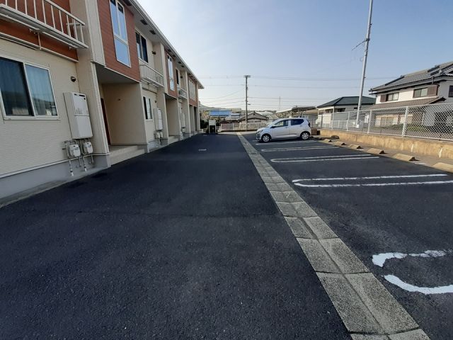 【グリーンヒルの駐車場】