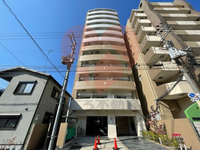 ラシーヌ宿院の建物外観