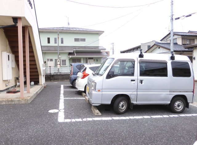 【インパクトの駐車場】