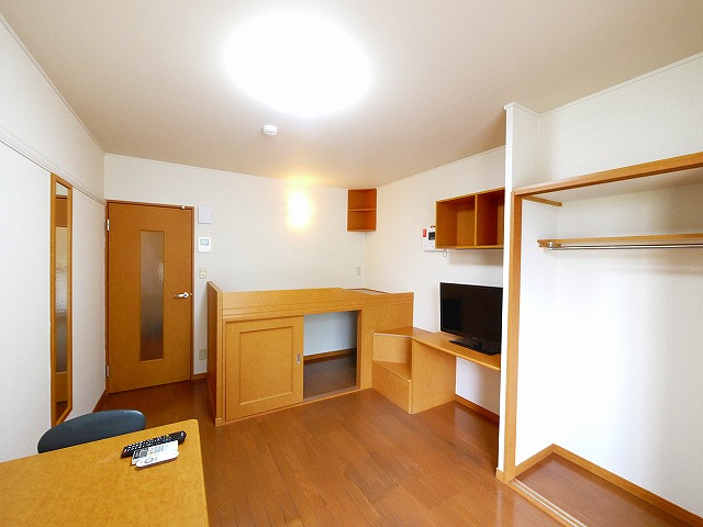 居室・リビング　ゆったり過ごせる居間です