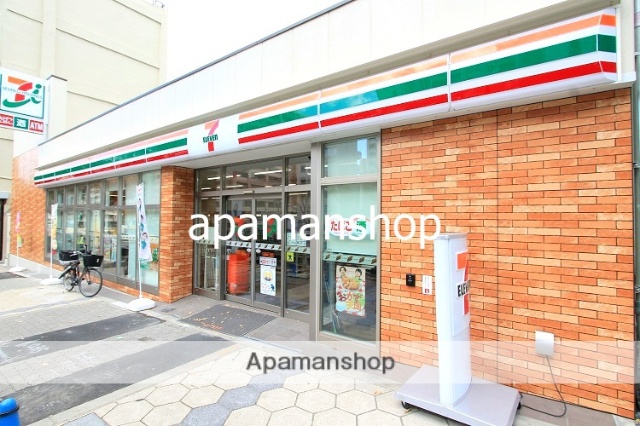 コンビニ　セブンイレブン（コンビニ）まで70m