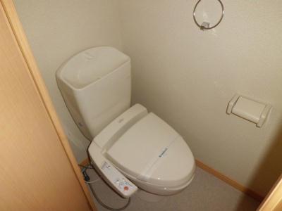 トイレ　ウォッシュレット機能付トイレ。