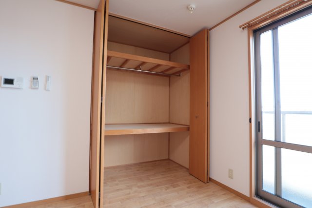 収納　クローゼット