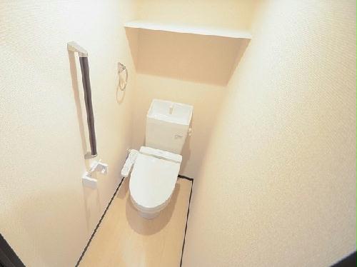 トイレ　設備・仕様は号室により異なる為現況を優先致します。