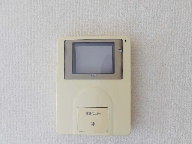 セキュリティ　来訪者の確認、防犯にも安心なインターホン。